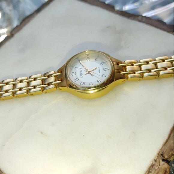 Timex Bracelet Watch Indiglo Vintage Carriage Quartz Gold Tone Links Adjustable - Picture 6 of 14